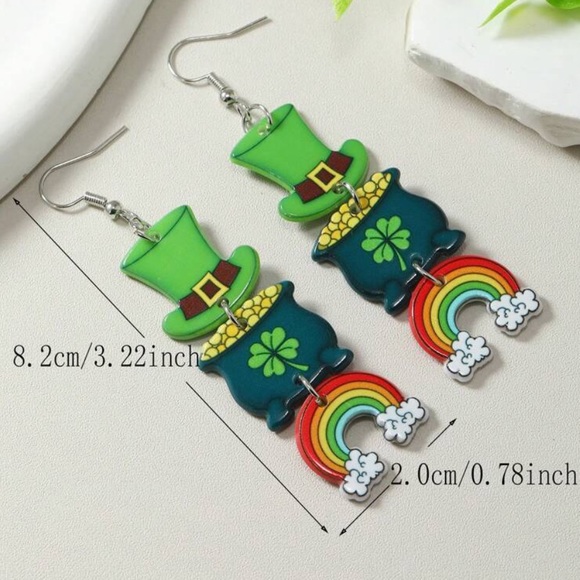 St. Patrick’s Day Dangle Earrings - Picture 4 of 4